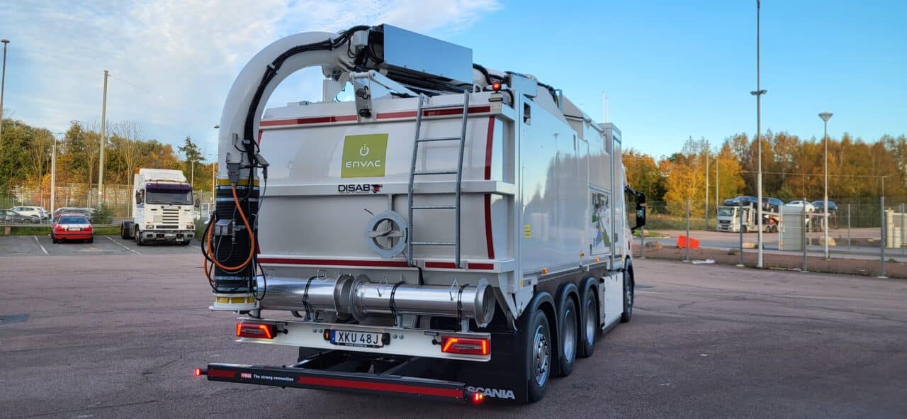 Mobile pneumatic waste truck in Stockholm