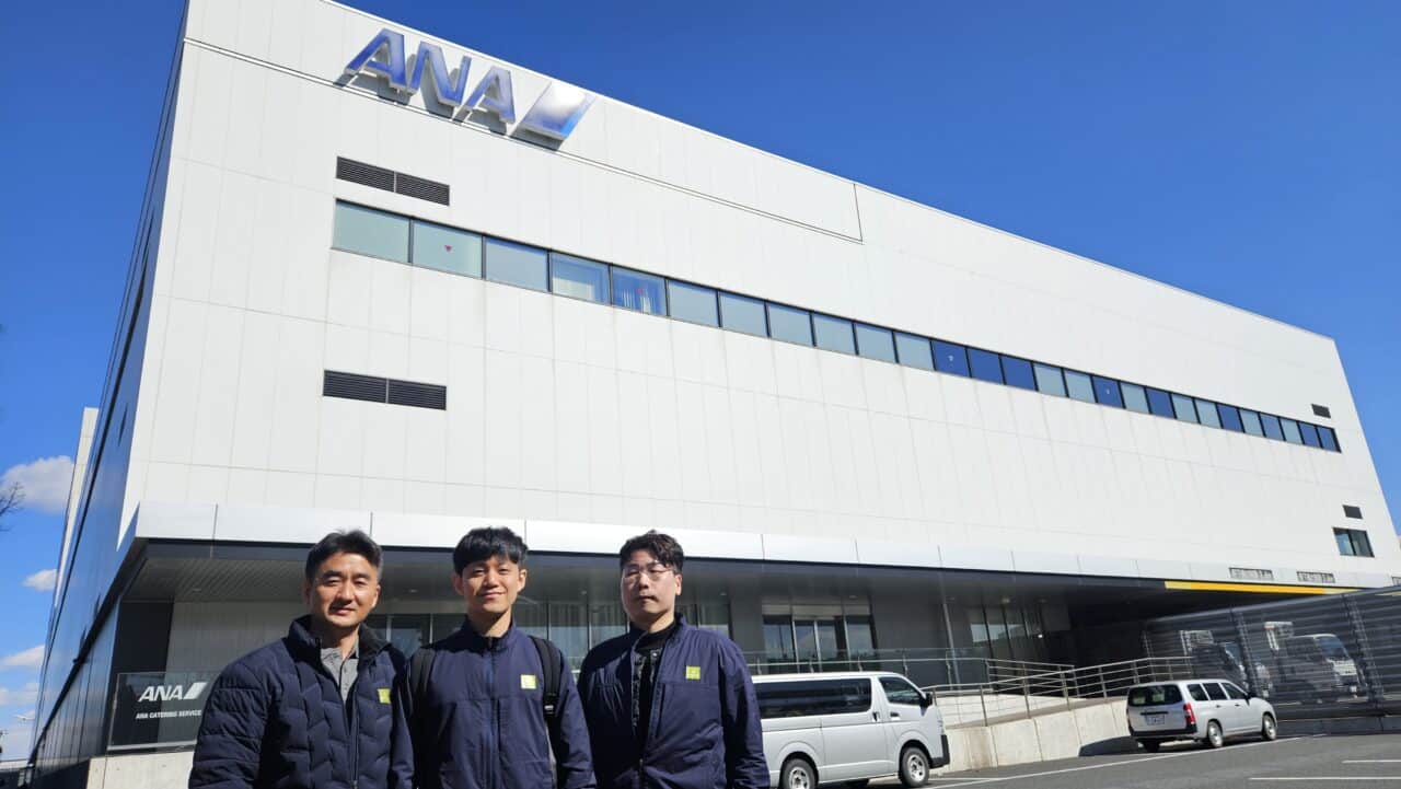 Picture 1: From left to right, Lee Jooyoul, Seo Jinseok, and Yun Gwonseong